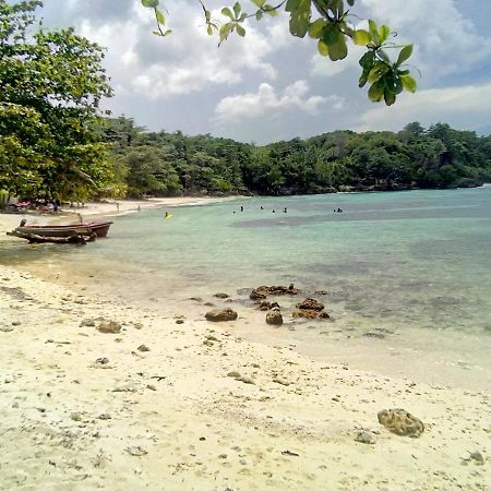 Porty Hostel Port Antonio Exteriér fotografie